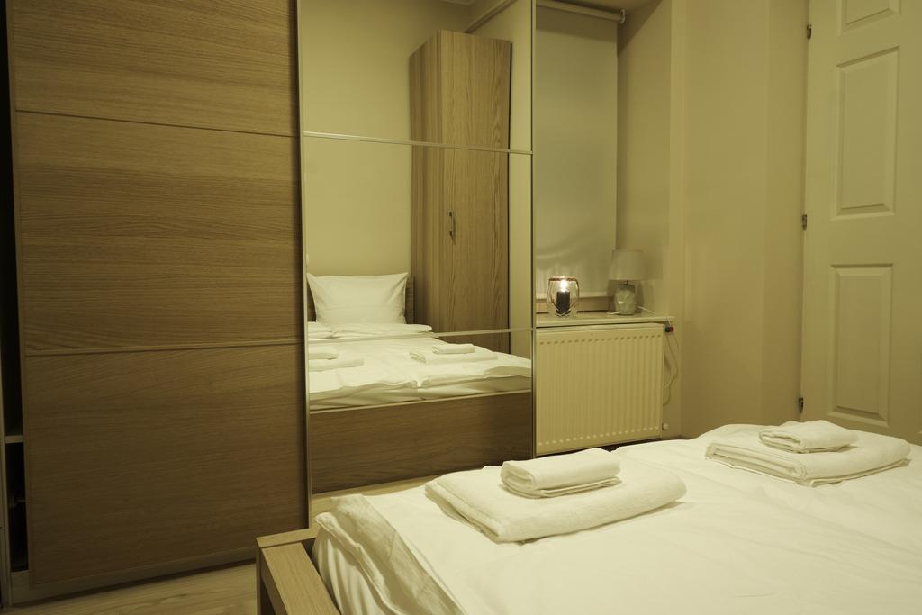 Ferienwohnung Karolyi Garden | Hostaid Budapest Exterior foto